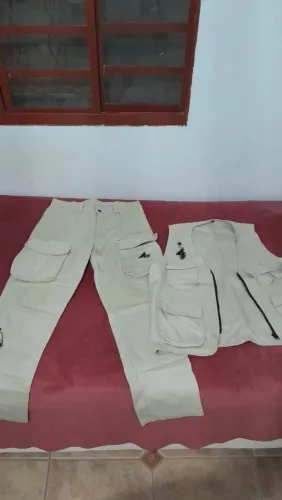 Conjunto colete e calça suí