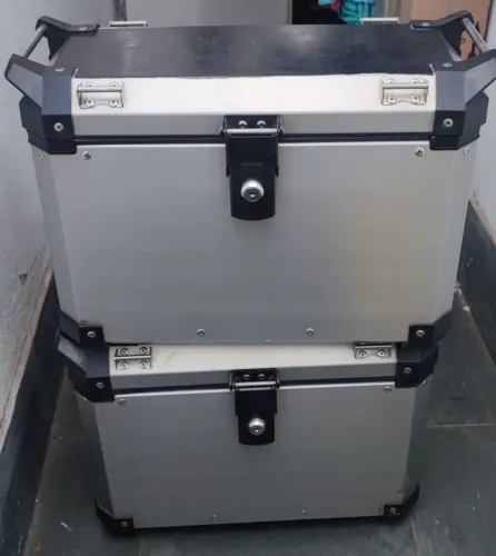 Baús Laterais Roncar 33L + Suporte para 1250gs + Bolsas Internas
