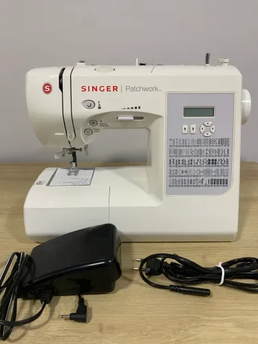 Máquina de costura reta Singer Patchwork 7285