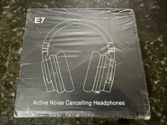Fones de Ouvido E7 Active Noise Cancelling
