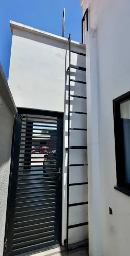 ESCADAS & SUPORTES - QUALIDADE QUE DURA! 