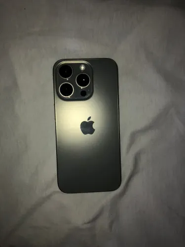 Iphone 15 pro 256gb TITANIO
