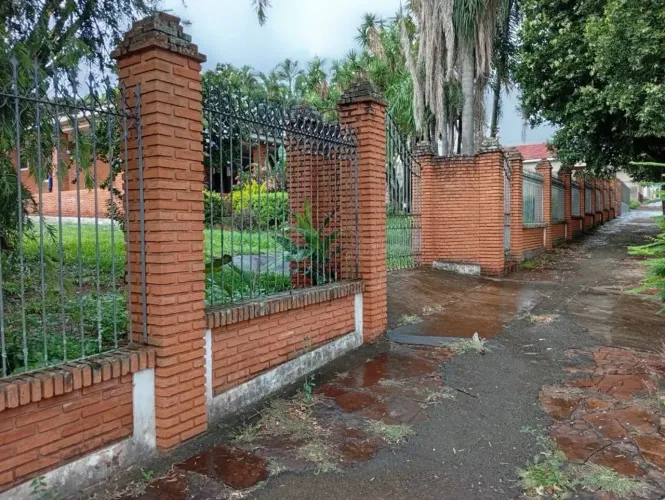 Venda de Casas / Padrão na cidade de Gavião Peixoto