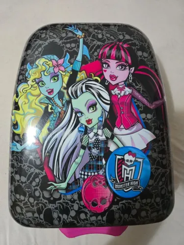 Mala/Mochila Monster High Sestini + lancheira