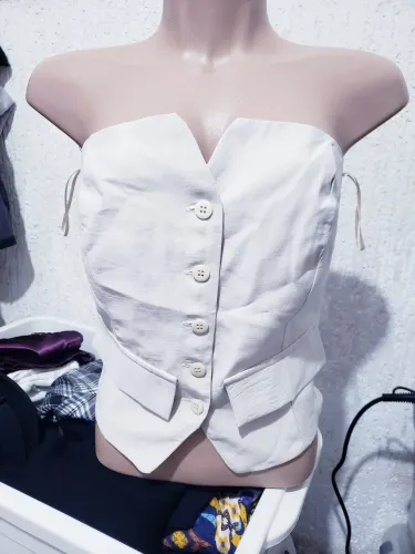 Top Branco sem Alças - Estilo Colete