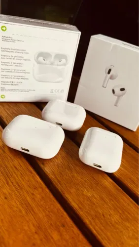AirPods