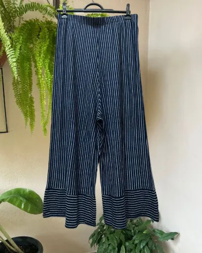Calça comprida estilo pantacort 