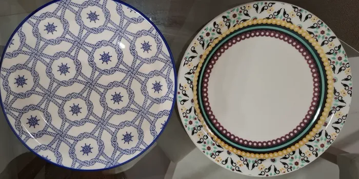 Pratos da Oxford para Uso ou Decoração (Dois)