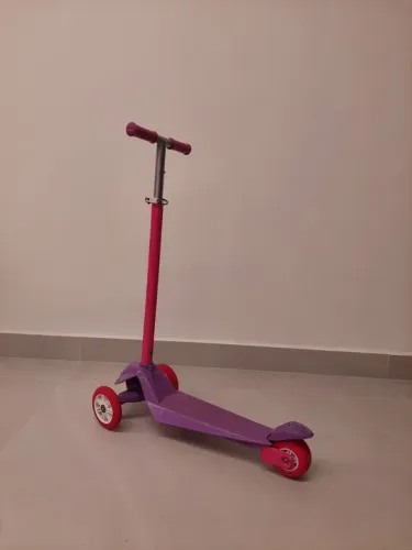 Patinete infantil rosa e roxo Bandeirante