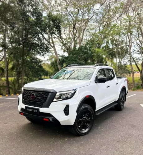 Nissan Frontier Pro4x CD 4X4 2.3 Bi-TB Die. AUT 2026