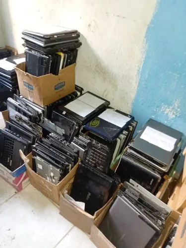 Carcaças VAZIAS DE NOTEBOOK LEIA O ANÚNCIO Abaixo