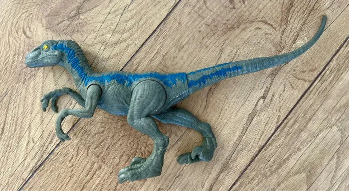 Dinossauro Velociraptor Blue Jurassic World