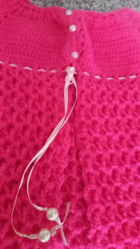 Vestido de crochê para bebê menina