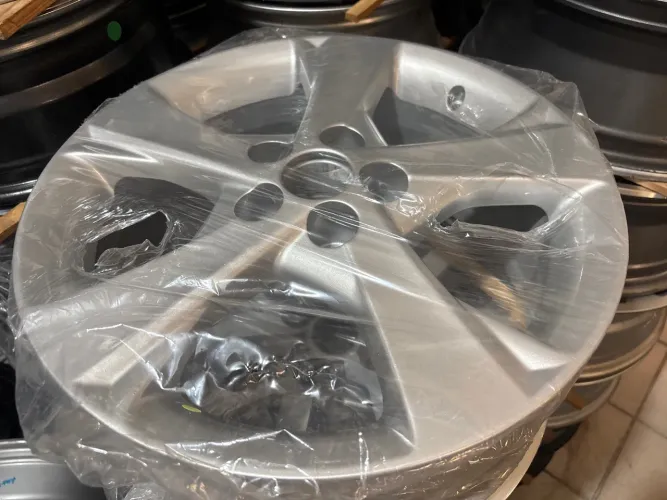 Roda Toyota Corolla aro 16 Original unidade avulsa 