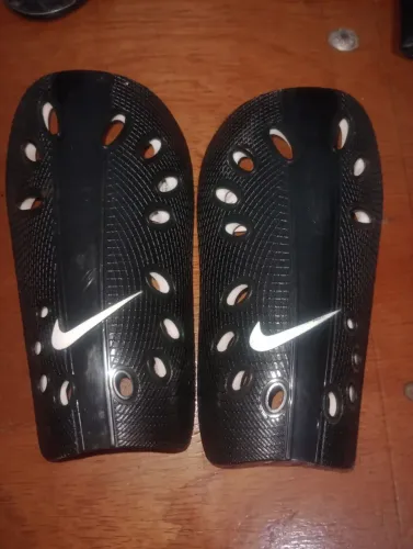 Caneleira Nike ORIGINAL 