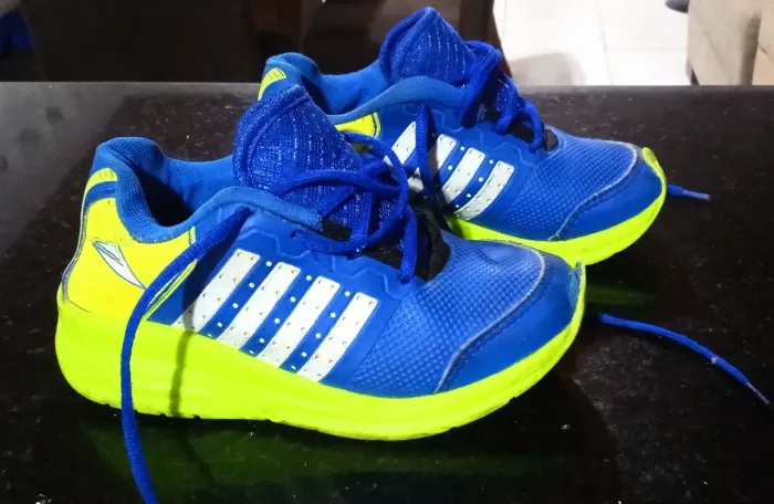 Lote Tênis infantil diversos números 