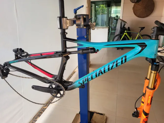 Vendo Quadro Specialized M (Full Carbono Epic )