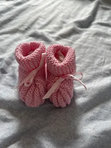 Sapatinho de bebê meia rosa veste de 0 a 6 meses