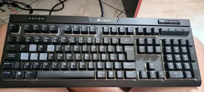 Teclado Gamer corsair rgb mk2