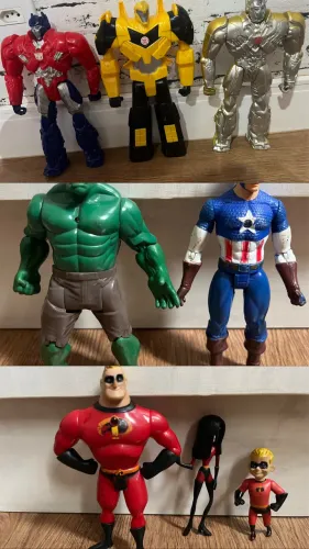 Boneco e robô