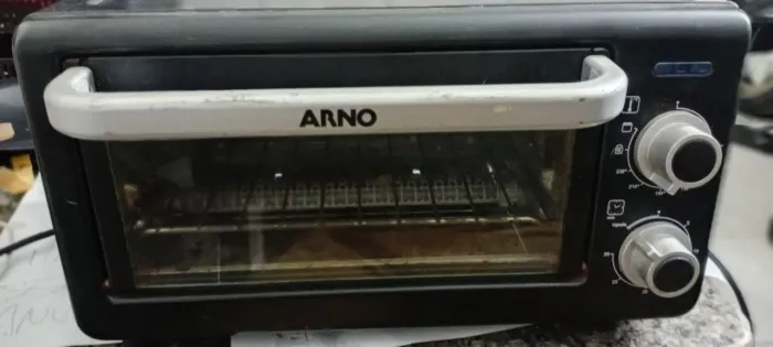 Forno Arno 110 V 10 litros Em Ótimo estado Entrego SP capital