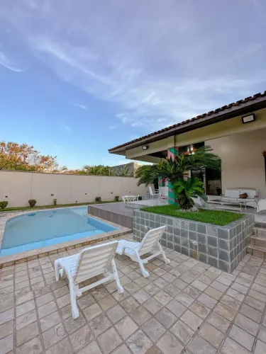 VENDA / CASA SOLTA no Calhau