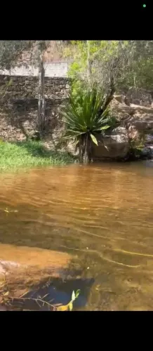 vendo chácara dentro do cond. fechado com 2 cachoeiras a 25 km de BH. 3 mil metros
