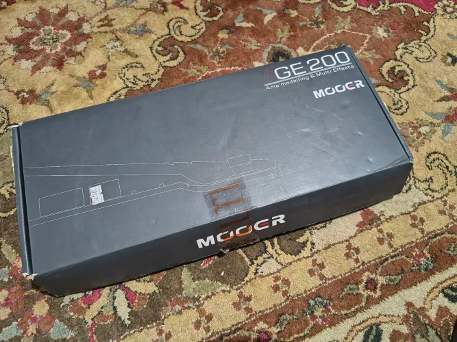 Pedaleira Mooer GE 200