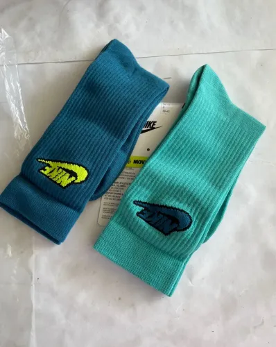 Kit Meias Esportivas Nike - 2 pares - Novas 