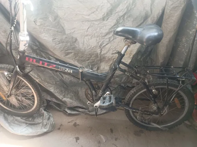 Blitz elétrica dobrável falta bateria, 1000,00 aceito cartão.