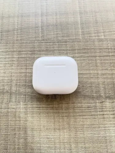 AirPods 3 (Carregamento MagSafe) original Usado.
