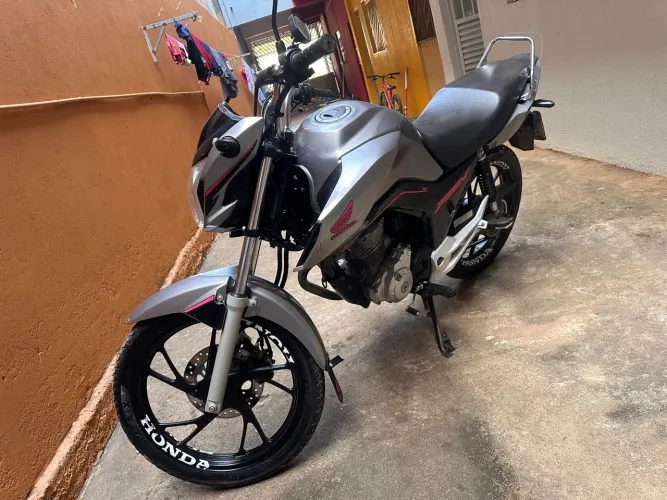 Vende-se.
