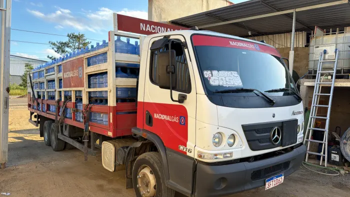 MB ACCELO 1316 22/23