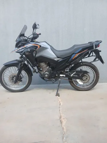 Vende- se XRE 190 2025