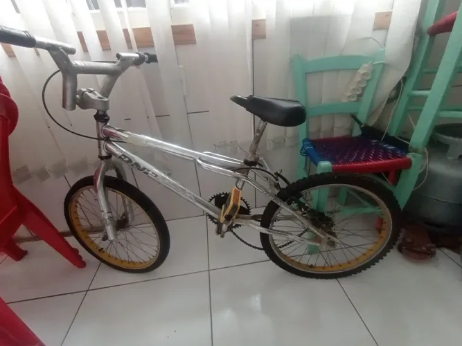 Bicicleta aro 12