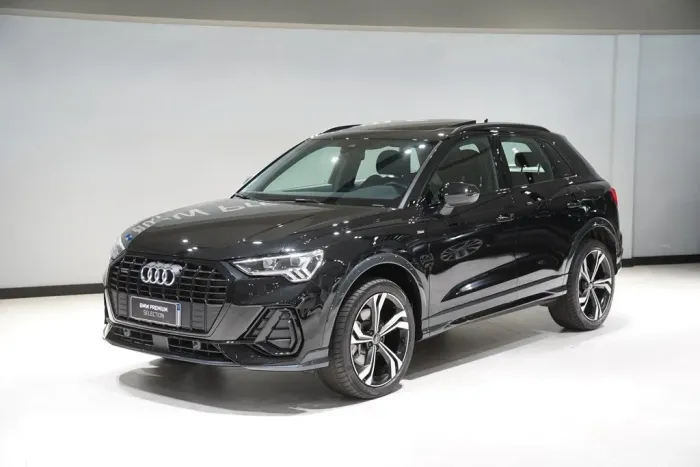 Audi Q3 Perf. Black 2.0 TFSI Tiptr. Quattro 2024
