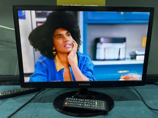 Tv Samsung LED 22 Funcionando Perfeitamente Entrego !!!