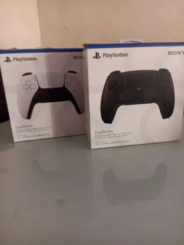 Manete de ps5 nova lacrada. (PRA SAIR RAPIDO!)