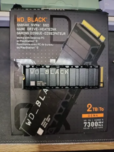 SSD WD BLACK SN850X , 2TB, PCI 4.0, M.2 NVMe, Leitura 7300MB/s, Gravação 6600MB/s
