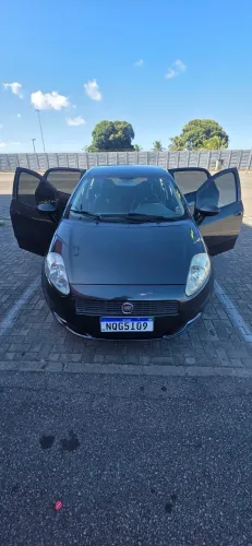 Fiat Punto Attractive 1.4 Fire Flex 8V 5P 2011
