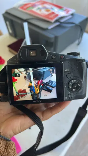 Câmera Sony semiprofissional