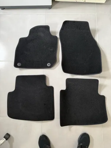 Tapete de carpete original Tcross