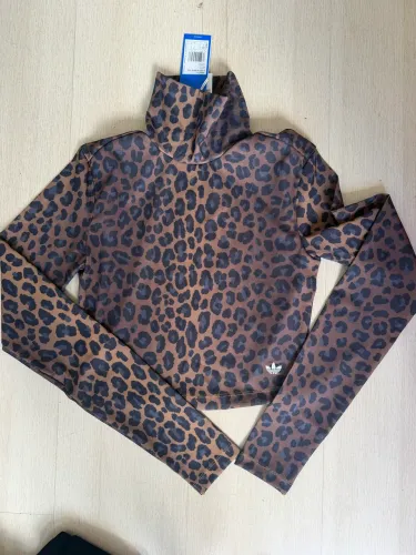 Cropped onça adidas 