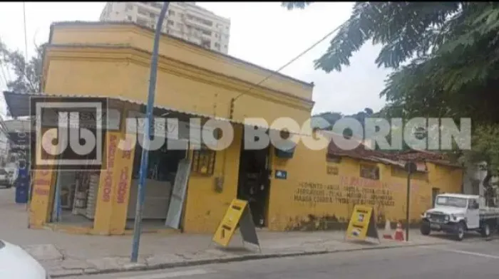 Passo ponto de loja de material de construção, funcionando e com estoque.