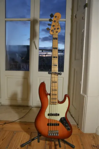 Fender Jazz Bass Elite 5 Cordas NÃO FAÇO TROCAS