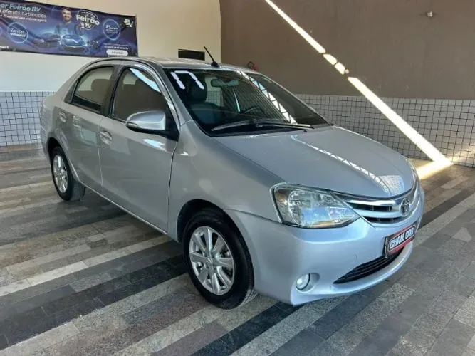 Toyota Etios XLS Sedan 1.5 Flex 16V 4P Aut. 2017