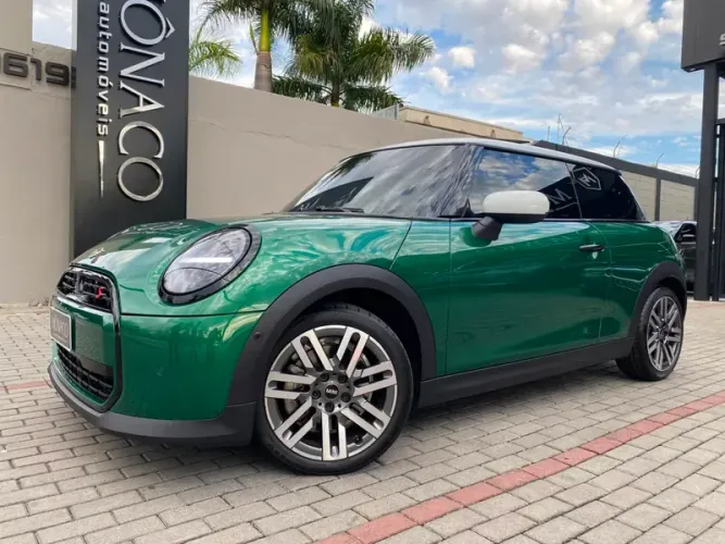 Mini Cooper S 2.0 Turbo 16V 3P Aut. 2025