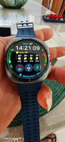 Samsung Galaxy Watch Ultra Blue