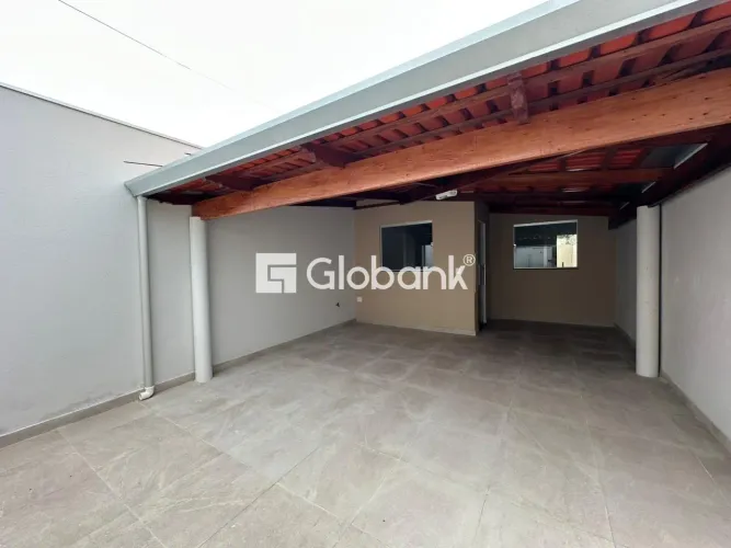 Casa para aluguel em Montes Claros-MG, no bairro Jardim Panorama II, 02 Quarto(s)