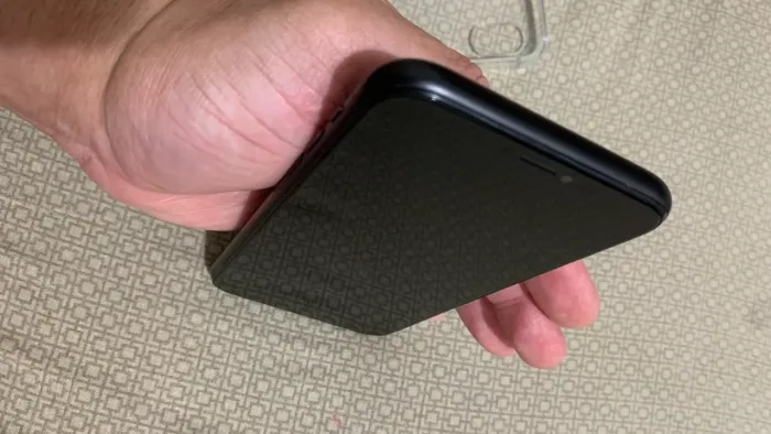 iPhone XR 128GB R$ 650,00 NEGOCIÁVEL